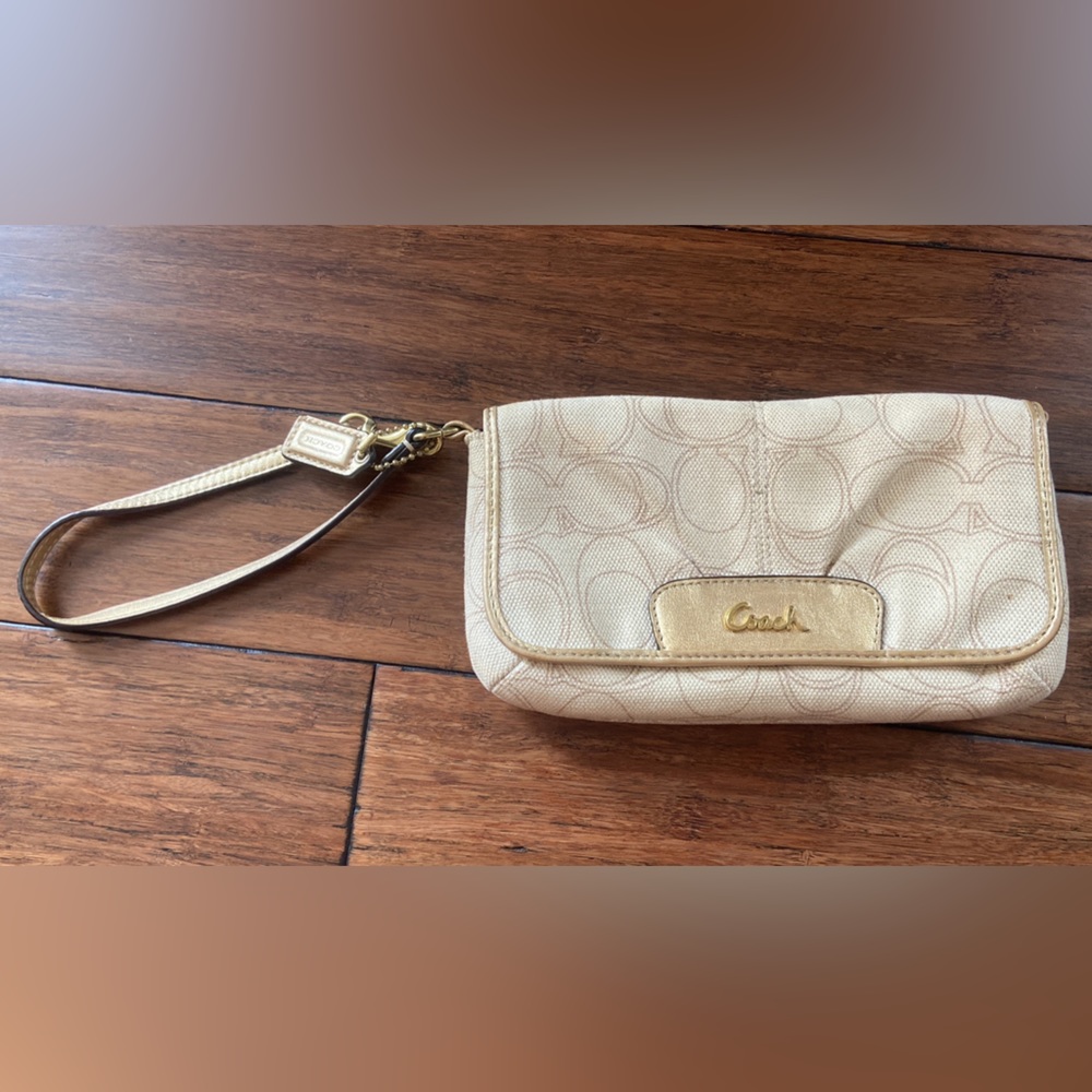 Coach wristlet